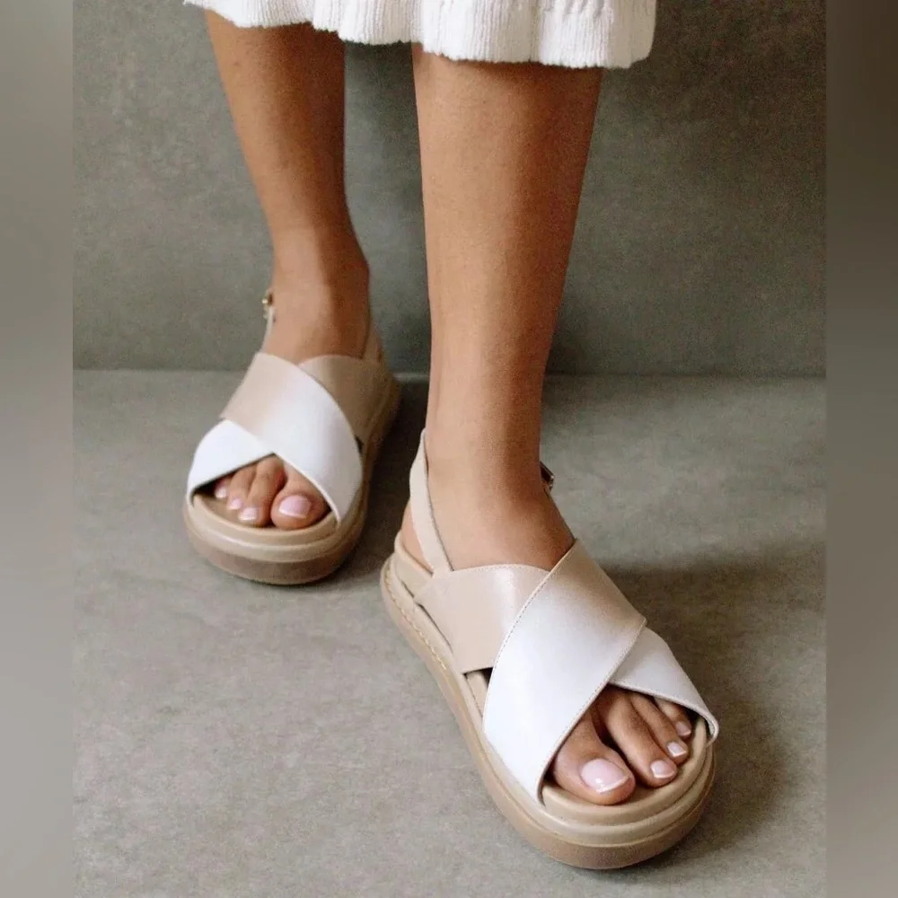 ALOHAS Marshmallow Bicolor Stone Beige Sandal Size W 5 - Picture 2 of 13